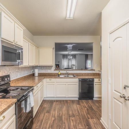 Luxury 5Br Dallas Retreat With Business Amenities - Perfect For Business Travelers, Families & Groups Exterior photo